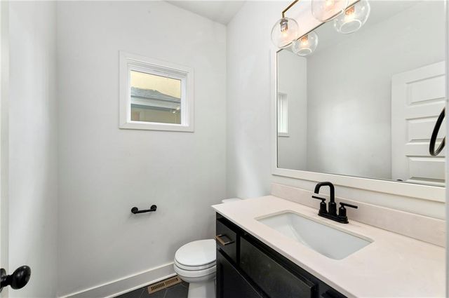 4133 Virginia Avenue, Kansas City, MO 64110