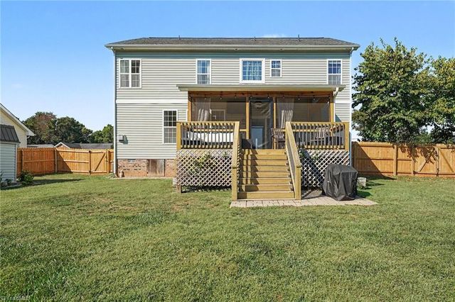 5195 Sheffield Drive, Kernersville, NC 27284