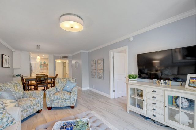 650 Snug Harbor Drive G307, Boynton Beach, FL 33435