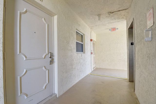 650 Snug Harbor Drive G307, Boynton Beach, FL 33435