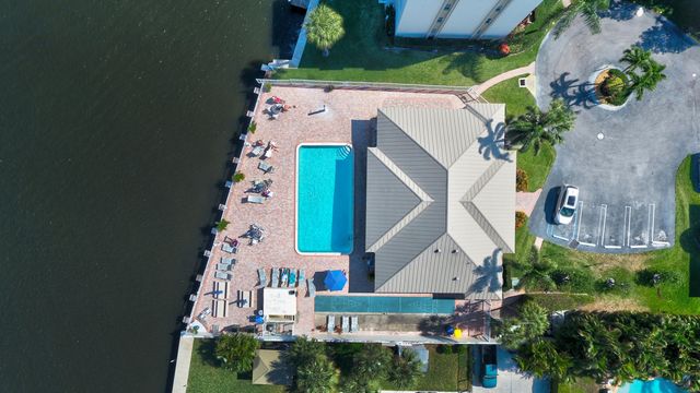 650 Snug Harbor Drive G307, Boynton Beach, FL 33435