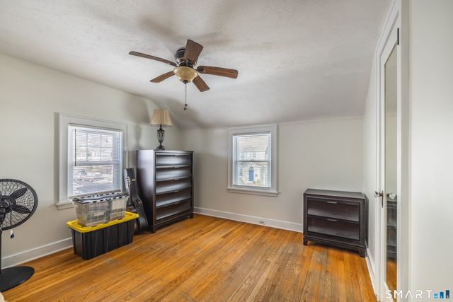 61 Astoria Avenue, Bridgeport, CT 06604