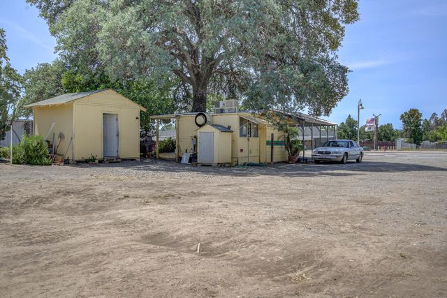 8080 State Highway 99E, Los Molinos, CA 96055