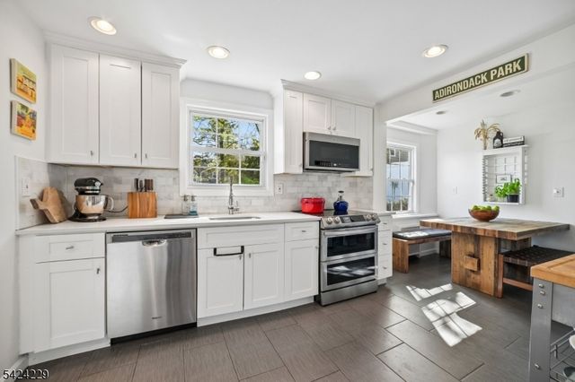 44 Pine St, West Orange Twp., NJ 07052