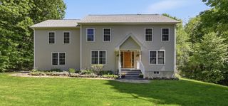 345 Bragg Rd, Warren, MA 01083