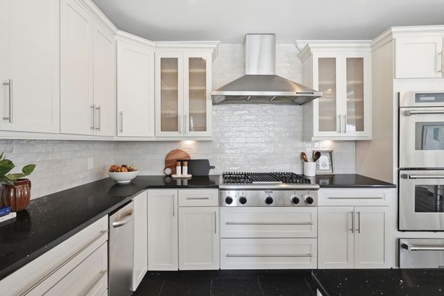 155 W 9th St. 1, Boston, MA 02127
