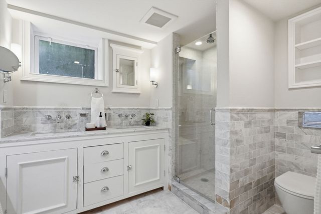 155 W 9th St. 1, Boston, MA 02127