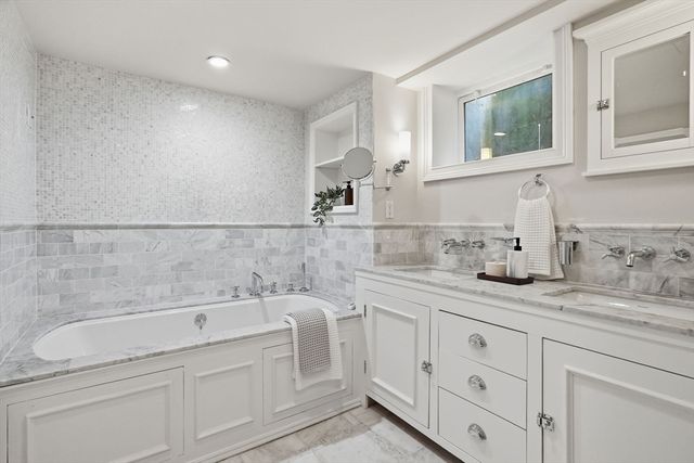 155 W 9th St. 1, Boston, MA 02127
