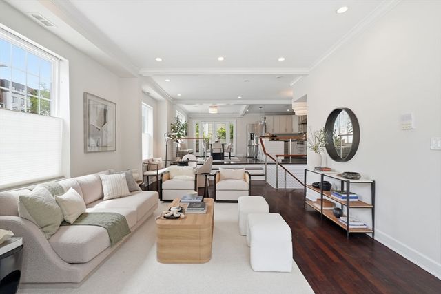 155 W 9th St. 1, Boston, MA 02127