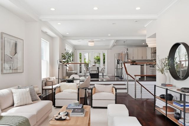 155 W 9th St. 1, Boston, MA 02127