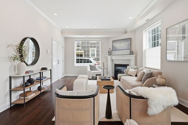 155 W 9th St. 1, Boston, MA 02127