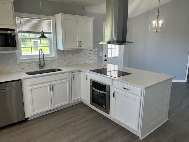 1047 Tylertown Rd, Clarksville, TN 37040