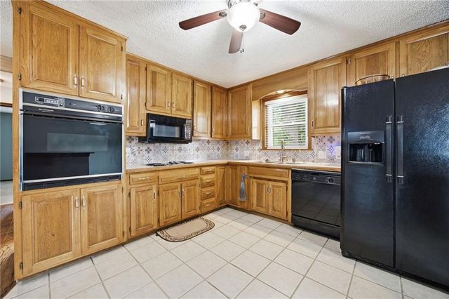 9214 Mastin Street, Overland Park, KS 66212
