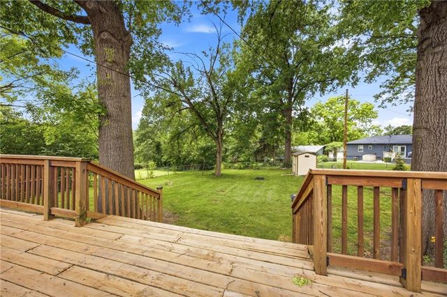 9214 Mastin Street, Overland Park, KS 66212