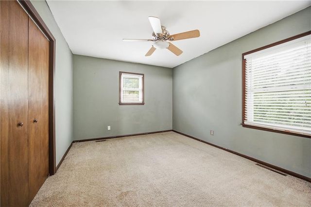9214 Mastin Street, Overland Park, KS 66212