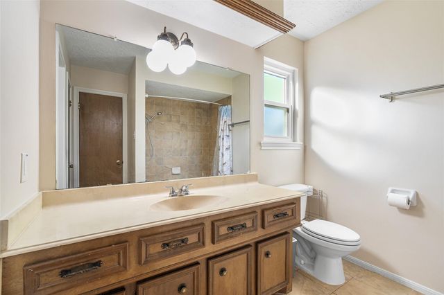 723 Shadowbrook Drive, Spring, TX 77380