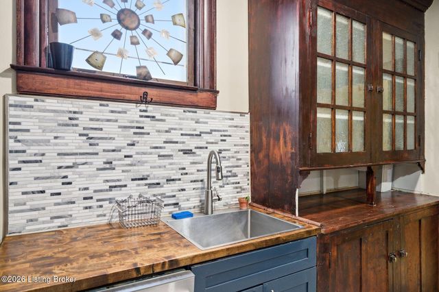 921 Mary St, Louisville, KY 40204