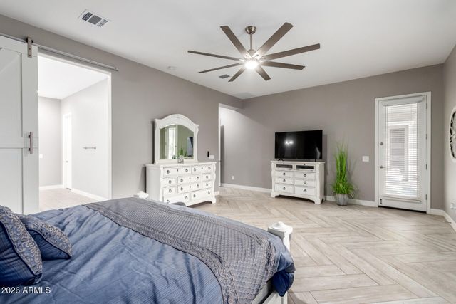 22903 E SONOQUI Boulevard, Queen Creek, AZ 85142