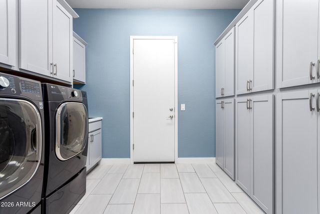 22903 E SONOQUI Boulevard, Queen Creek, AZ 85142