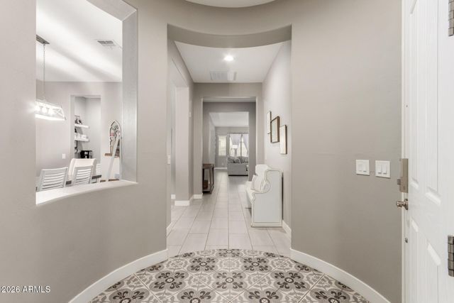 22903 E SONOQUI Boulevard, Queen Creek, AZ 85142