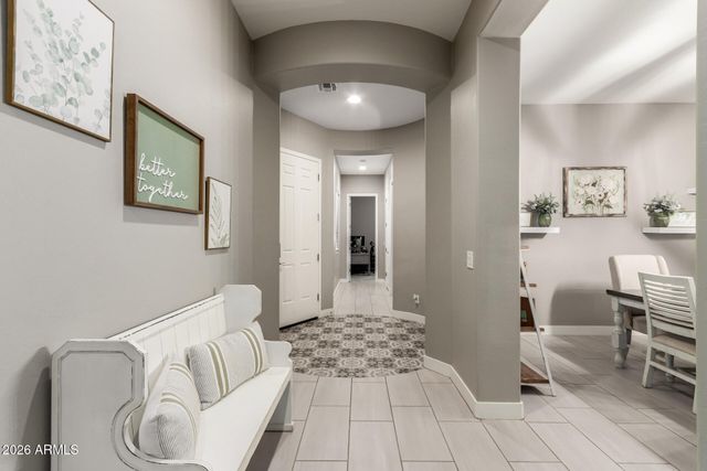 22903 E SONOQUI Boulevard, Queen Creek, AZ 85142