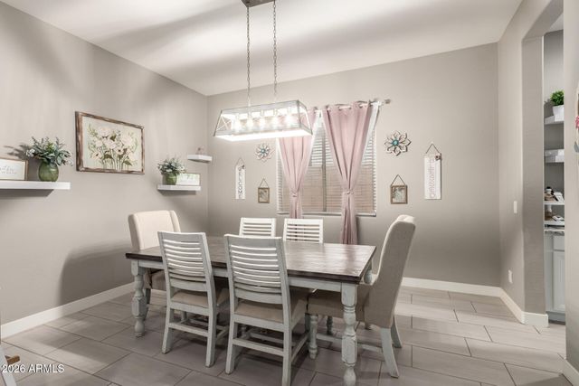 22903 E SONOQUI Boulevard, Queen Creek, AZ 85142