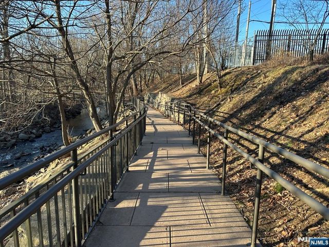 57 Mill Road, Park Ridge, NJ 07656