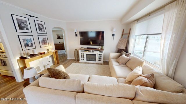 2919 Lutaway Drive, Toledo, OH 43614