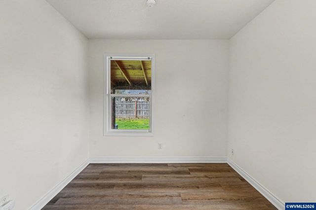 407 Jersey St, Silverton, OR 97381