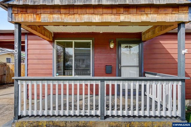 407 Jersey St, Silverton, OR 97381