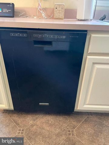 32 BATTENS CIR, Leola, PA 17540