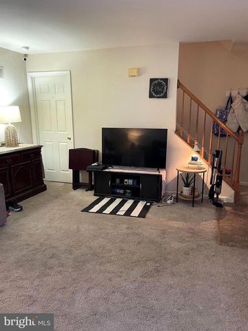 32 BATTENS CIR, Leola, PA 17540