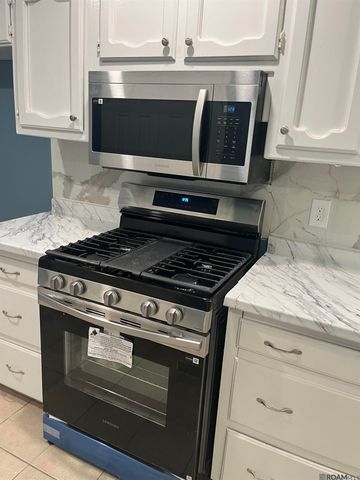 9549 Tasmania Ave, Baton Rouge, LA 70810