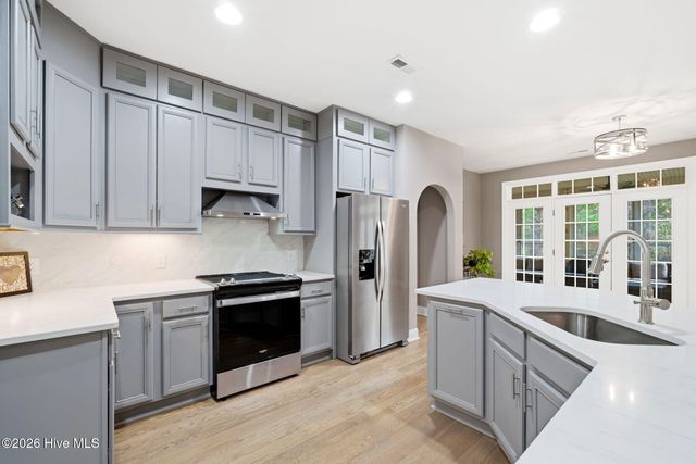 542 Riverwood Drive SE, Bolivia, NC 28422