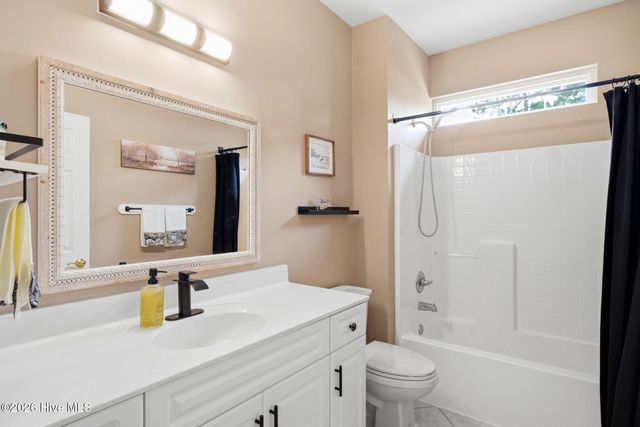 542 Riverwood Drive SE, Bolivia, NC 28422