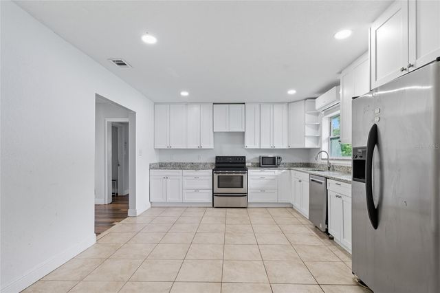 3806 N MATANZAS AVENUE, Tampa, FL 33607