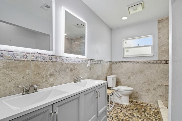 3806 N MATANZAS AVENUE, Tampa, FL 33607