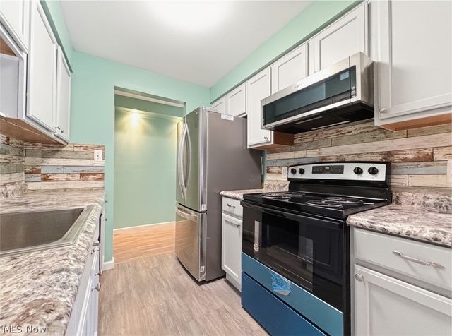 521 Tollis 396, Broadview Heights, OH 44147