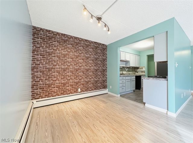 521 Tollis 396, Broadview Heights, OH 44147