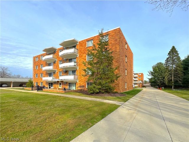 521 Tollis 396, Broadview Heights, OH 44147