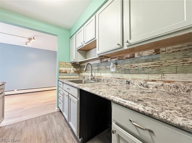 521 Tollis 396, Broadview Heights, OH 44147