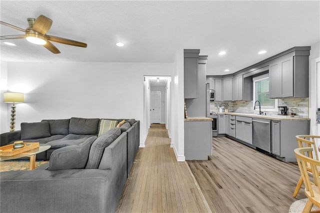 1059 Osborne SW Street, Atlanta, GA 30310