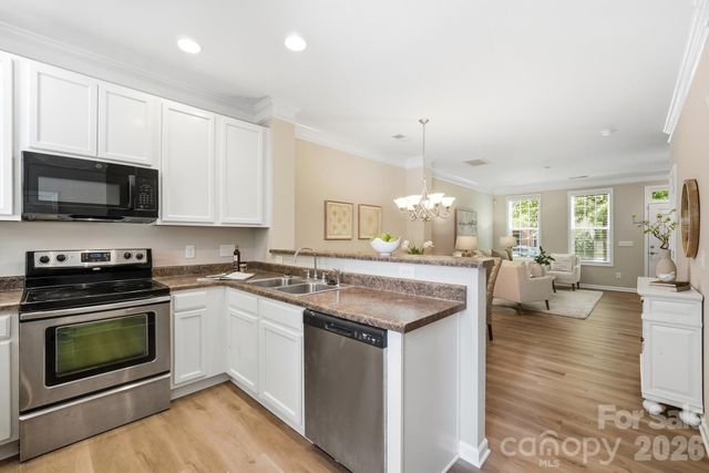 11209 Cedar Walk Lane, Charlotte, NC 28277