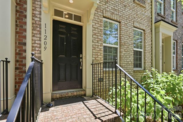 11209 Cedar Walk Lane, Charlotte, NC 28277
