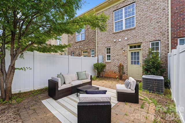 11209 Cedar Walk Lane, Charlotte, NC 28277
