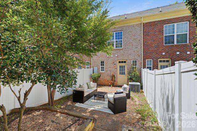 11209 Cedar Walk Lane, Charlotte, NC 28277
