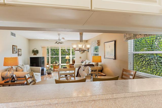 2950 SE Ocean Blvd. 135-8, Stuart, FL 34996