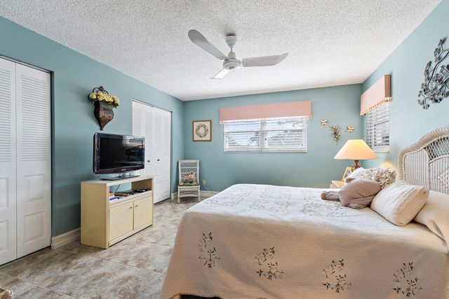 2950 SE Ocean Blvd. 135-8, Stuart, FL 34996