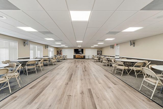 2950 SE Ocean Blvd. 135-8, Stuart, FL 34996