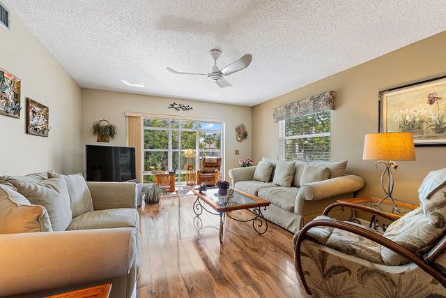 2950 SE Ocean Blvd. 135-8, Stuart, FL 34996